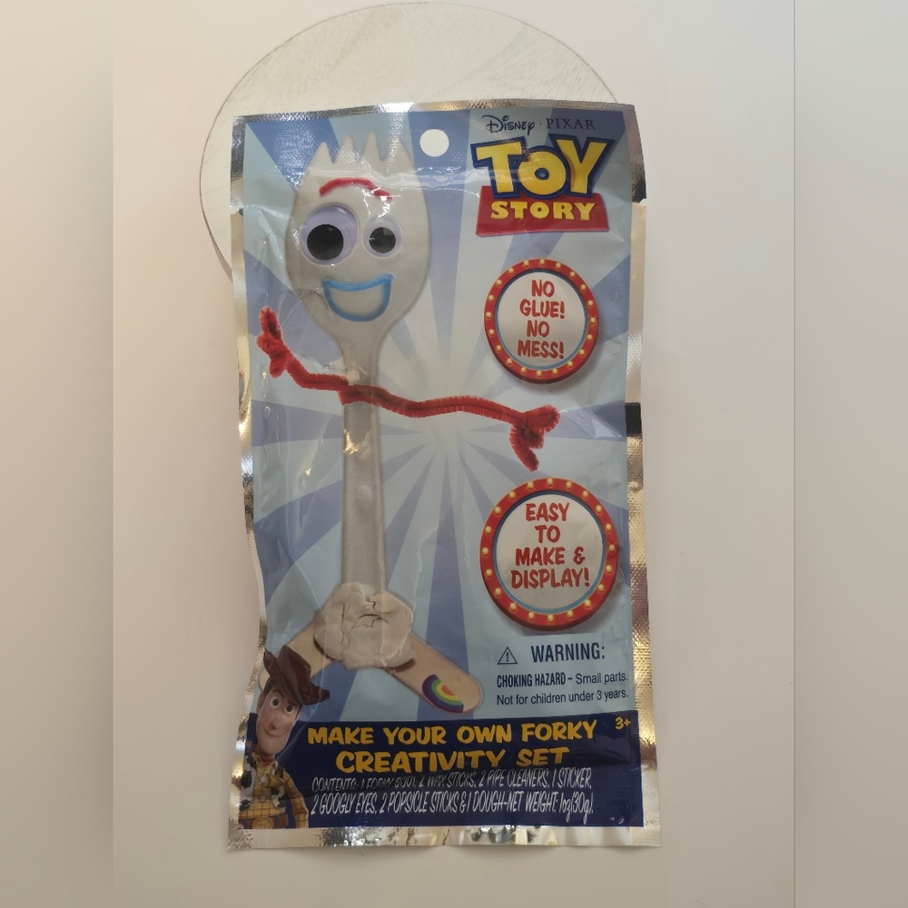 2020 Disney Pixar Toy Story Forky Craft Kit [ Read Details ]